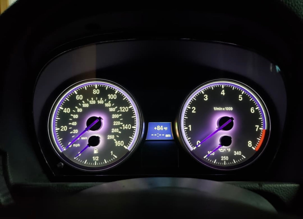 Custom BMW E Chassis Cluster