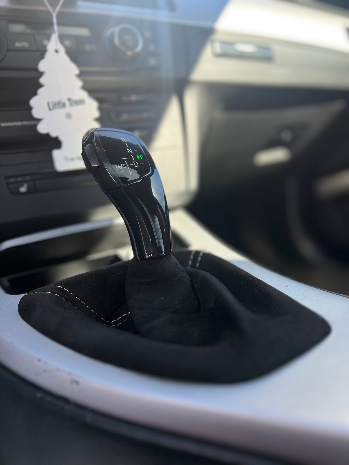 BMW E9X Shift Boot Alcantara Webbys